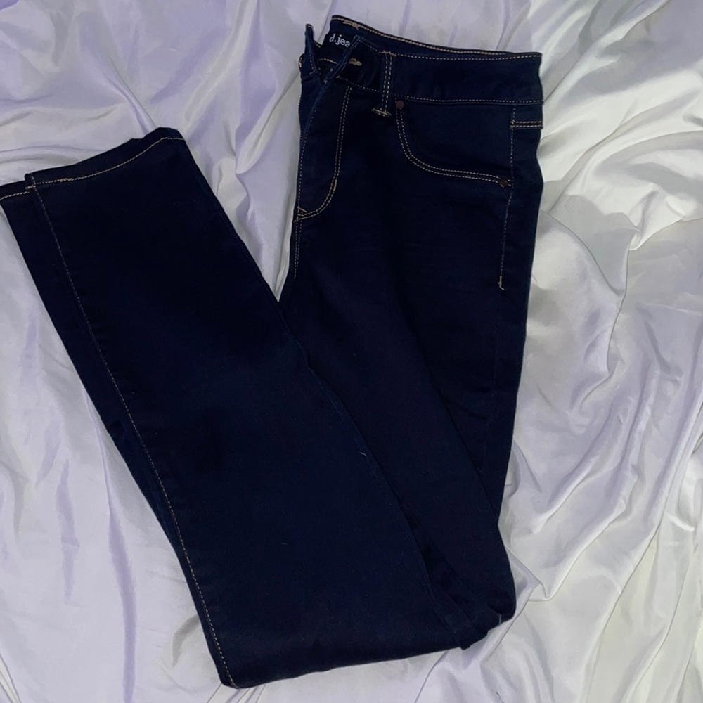 Size 8 very stretchy